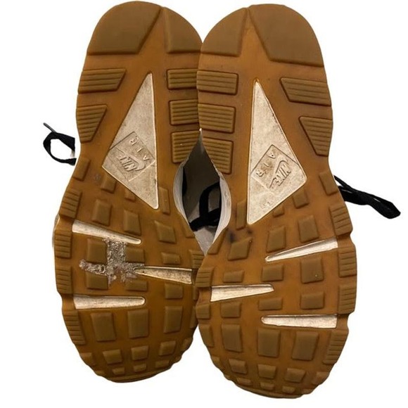 Nike Air Huarache sneakers  Size 9 Women - Picture 9 of 10